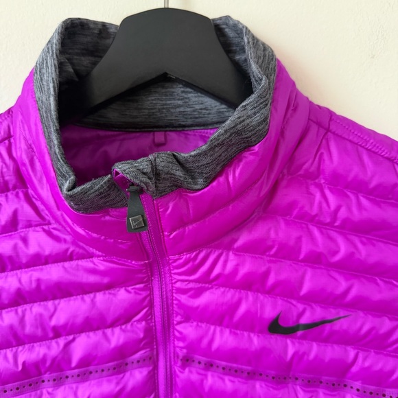 Nike AeroLoft Fushia Golf Vest Women’s Size L - Picture 6 of 10